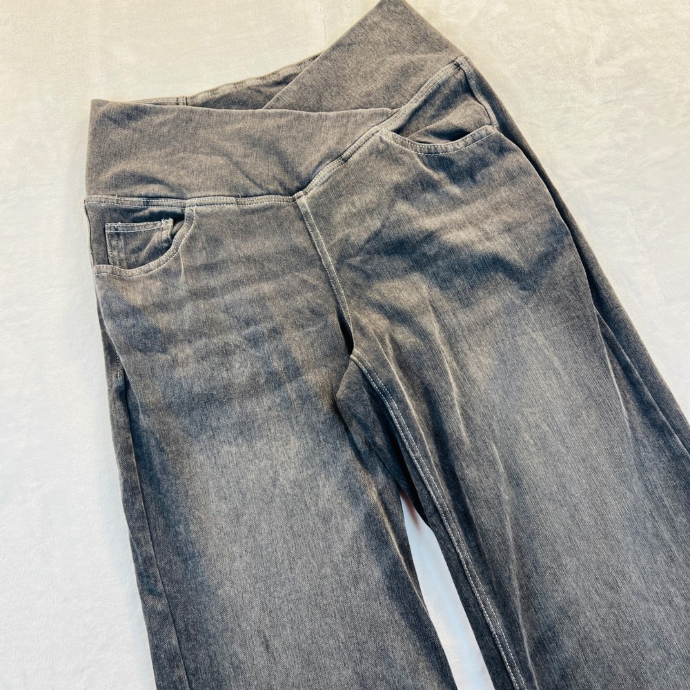 Halara Crossover Waist Wide Leg Jean Pants Washed Gray Size Small Petite